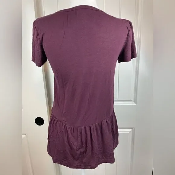 FLORAL Button Up Top - Picture 4 of 7